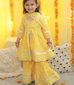 Style it with your outfit to elevate the overall look.