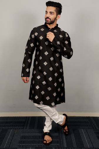 Black traditional men's kurta and Pajama for Mens