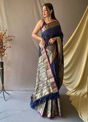 Dark Navy Blue Kanjivaram silk blend Saree 2