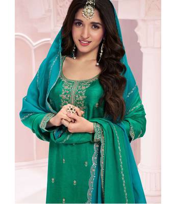 plus size embroidered suit 2