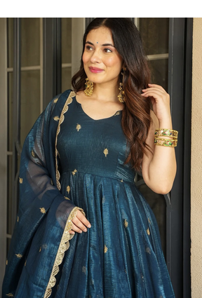 Teal Silk Embroidered Suit Set With Dupatta 5