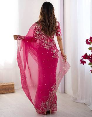 Organza pink saree with organza blouse 3