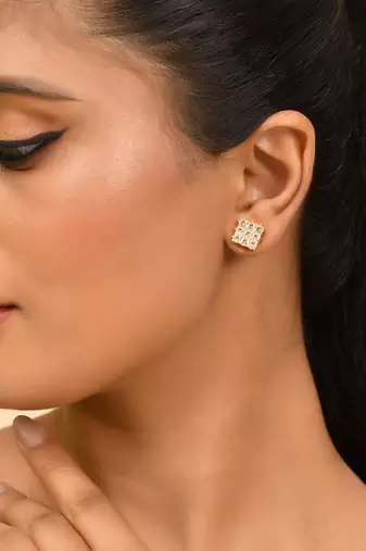 Gold-plated square stud earrings