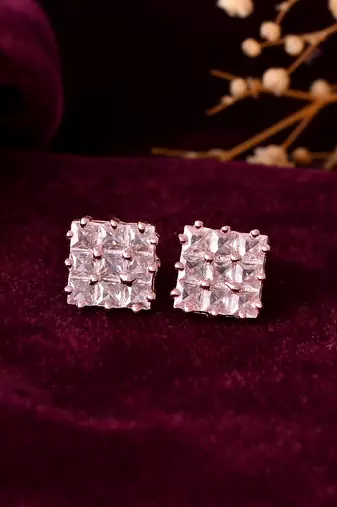 Gold-plated grid stud earrings