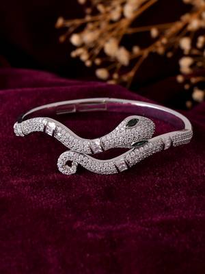 Elegant diamond snake bracelet for women 3