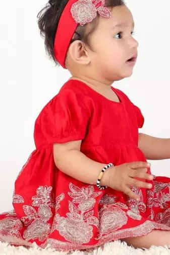 Girl red with flower embroidery with pant set