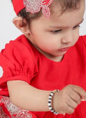 Girl red with flower embroidery with pant set 5