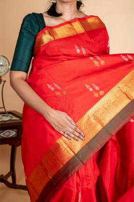 Red designer weave pure silk saree with silk mark certified 3