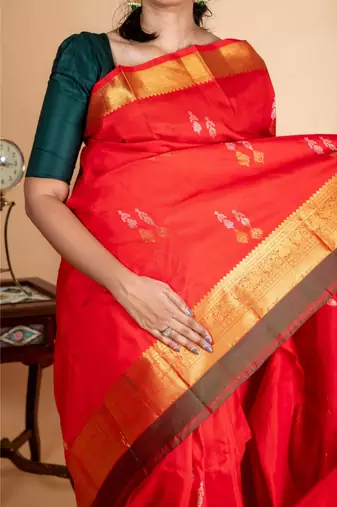 Red designer weave pure silk saree with silk mark certified