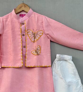 Butterfly embroidered attached jacket set in pink for boys 2