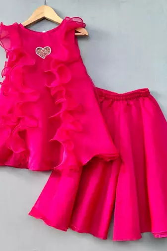 Bright pink co-ord set with heart applique for girls