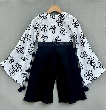 Stylish black & white floral jumpsuit for girls 3