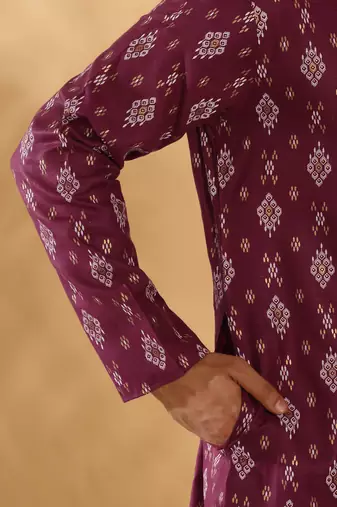 Cotton blend geometric printed maroon kurta