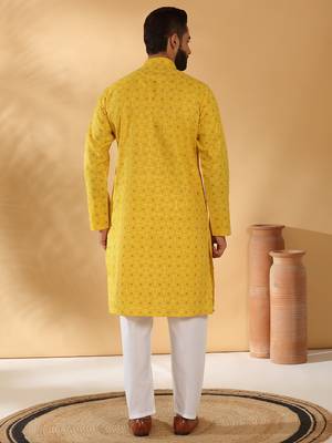 Cotton blend floral printed yellow kurta 3