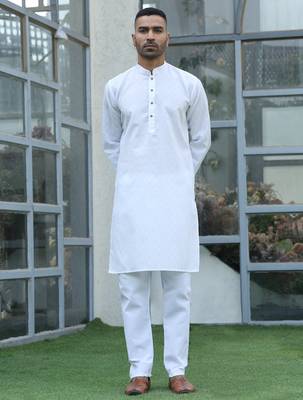 Cotton blend woven self desing white kurta 4