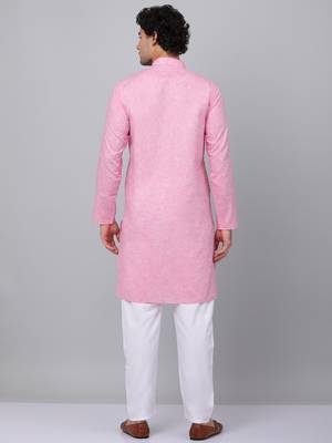 Men pink linen solid kurta 3