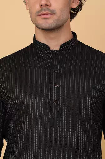 Men black pure cotton striped knee length kurta