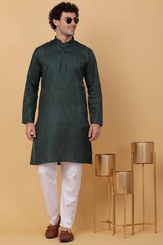 Men green pure cotton striped knee length kurta