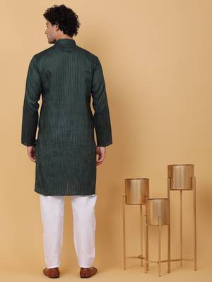 Men green pure cotton striped knee length kurta 3