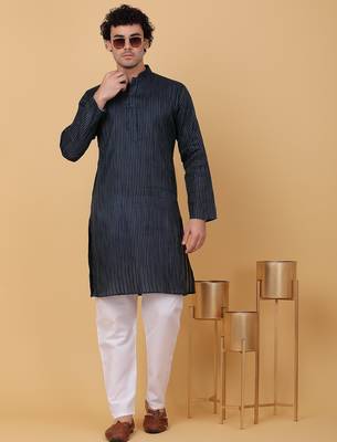 Men navy blue pure cotton striped knee length kurta 1