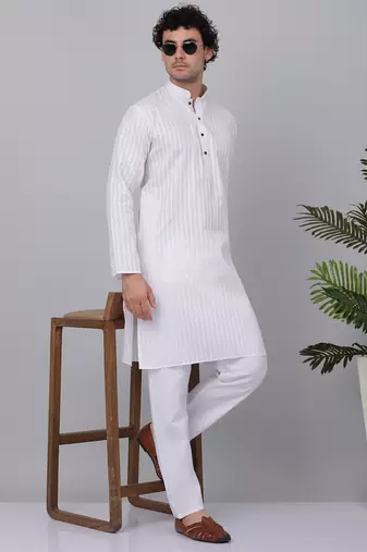 Men white pure cotton striped knee length kurta