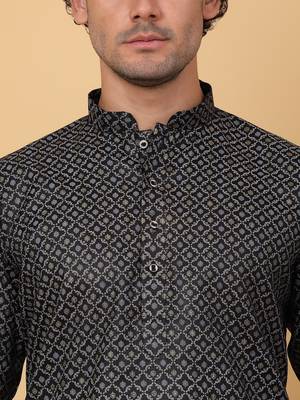 Men black cotton floral printed kurta 2
