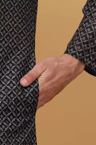 Men black cotton floral printed kurta