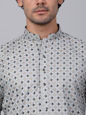Men grey cotton floral printed kurta 2