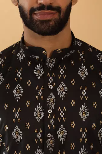 Cotton blend geometric printed black kurta and pyjamas