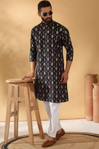 Cotton blend geometric printed black kurta and pyjamas