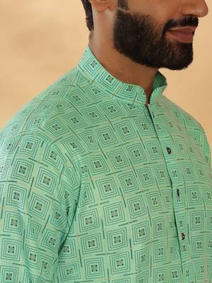 Cotton blend floral printed green kurta and pyjamas 2