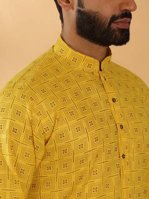 Cotton blend floral printed yellow kurta and pyjamas 2