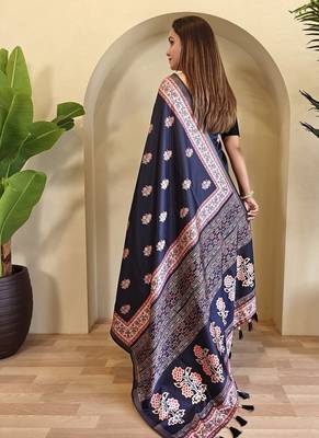 Navy Blue Dola Viscose Digital Printed Saree 4