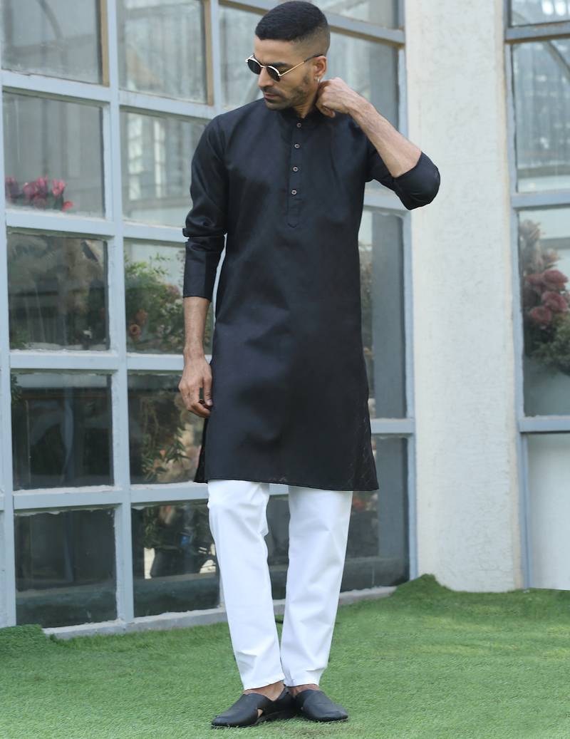 Cotton blend woven self desing black kurta and pyjamas