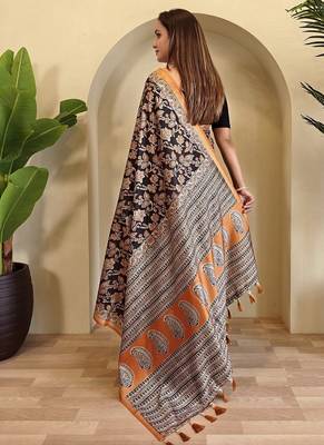 Black Dola Viscose Digital Printed Saree 4
