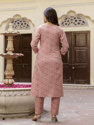 Trendmalls Cotton slub magic printed kurta pant embroidery neck work kurta set 2