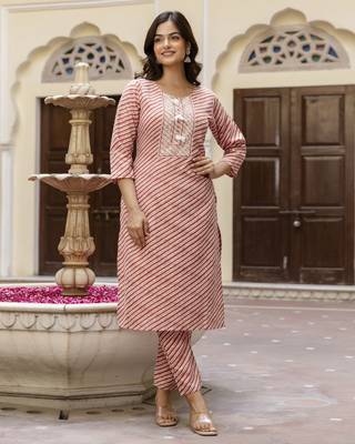 Trendmalls Cotton slub magic printed kurta pant embroidery neck work kurta set 3