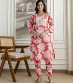 Trendmalls Cotton slub magic printed kurta pant embroidery neck work kurta set