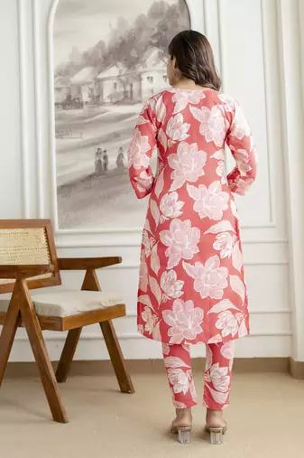 Trendmalls Cotton slub magic printed kurta pant embroidery neck work kurta set