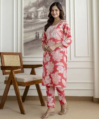 Trendmalls Cotton slub magic printed kurta pant embroidery neck work kurta set 3