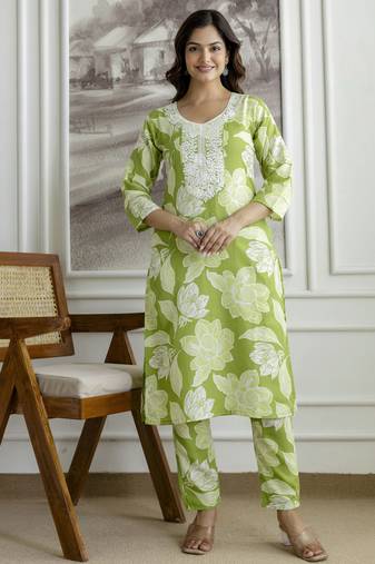 Cotton slub magic printed kurta pant embroidery neck work kurta set