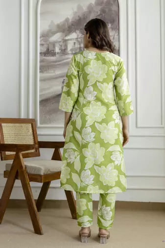 Trendmalls Cotton slub magic printed kurta pant embroidery neck work kurta set