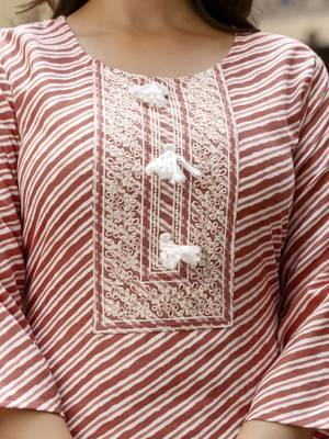 Trendmalls Cotton slub magic printed kurta pant embroidery neck work kurta set 4