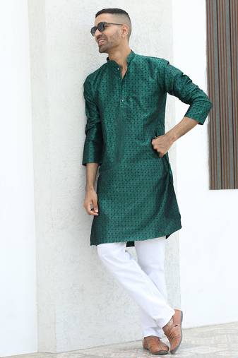 Silk blend jacquard self design green kurta with elasticated pyjamas