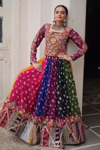 MULTICOLOR GEORGETTE  PRINT VINTAGE GAMTHI EMBROIDERY WORK STITCHED LEHENGA