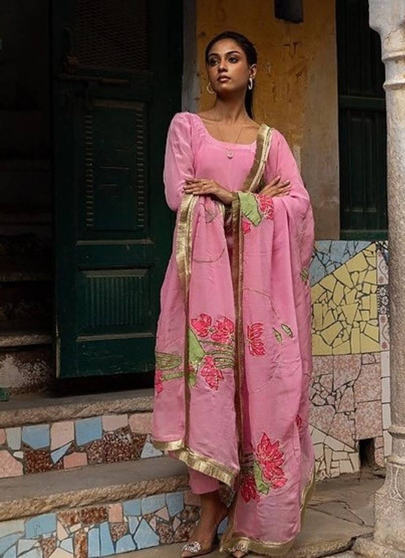 pink crepe organza kurta with pant and dupatta