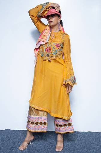 Yellow embroidered organza kurta with pant