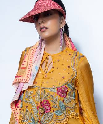 Yellow embroidered organza kurta with pant 3
