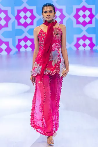 Pink embroidered organza kurta set
