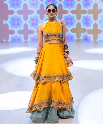 yellow embroidered silk lehenga 3